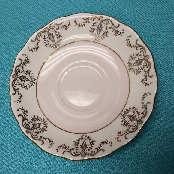 🫖 Royal Vale Cup & Saucer - Picture 6 of 8